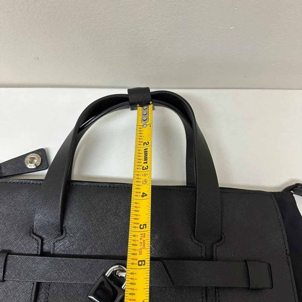 henri bendel new missing